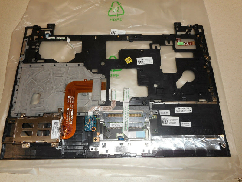 New Dell OEM Latitude E4300 Palmrest Touchpad Assembly - NPNM3 - 9XK2W-FKA